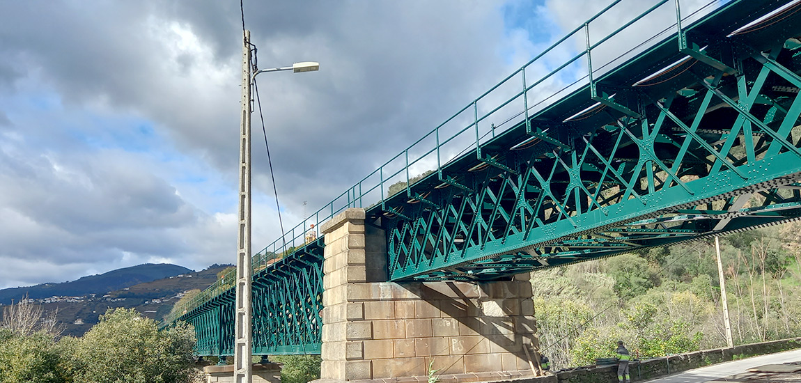 Renovação da Ponte da Sermenha, na Linha do Douro
